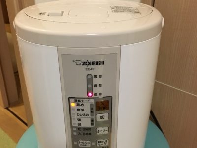 面倒くさがりさん、子供がいる環境におすすめ！象印の加湿器 EE-RR50 数年使用したレビューとメリット・デメリットをご紹介致します。